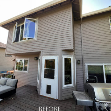 A deck with patio furniture in Beaverton.