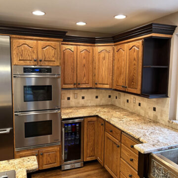 Oak kitchen cabinets, before painted by Pearl Painters