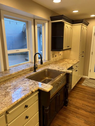 Kitchen cabinets in Demascus painted by Pearl Painters